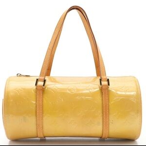 Louis Vuitton Bedford Papillon
Handbag in Monogram Mango Vernis